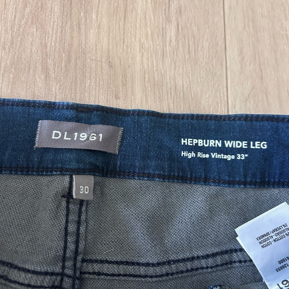 dl1961 hepburn.jeans wide leg high rise vintage 33" blue tide NWT size 30 - Picture 11 of 14
